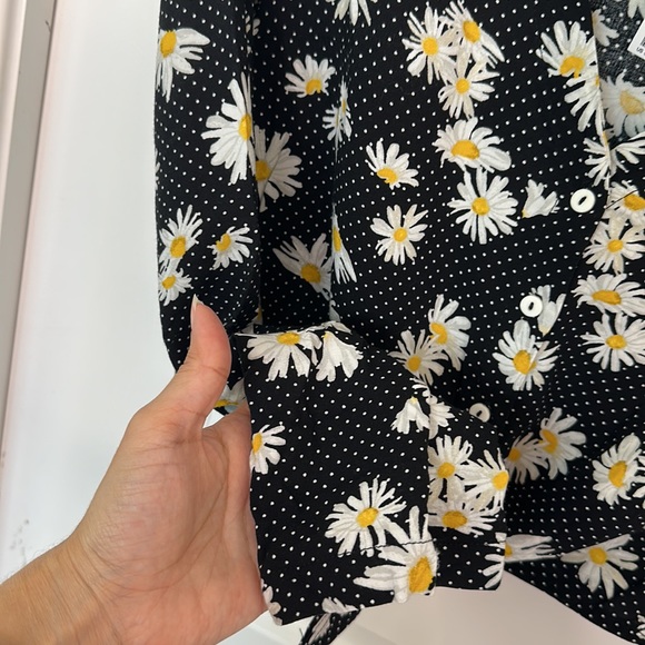 Daisy floral Long Sleeve blouse top - Picture 3 of 4